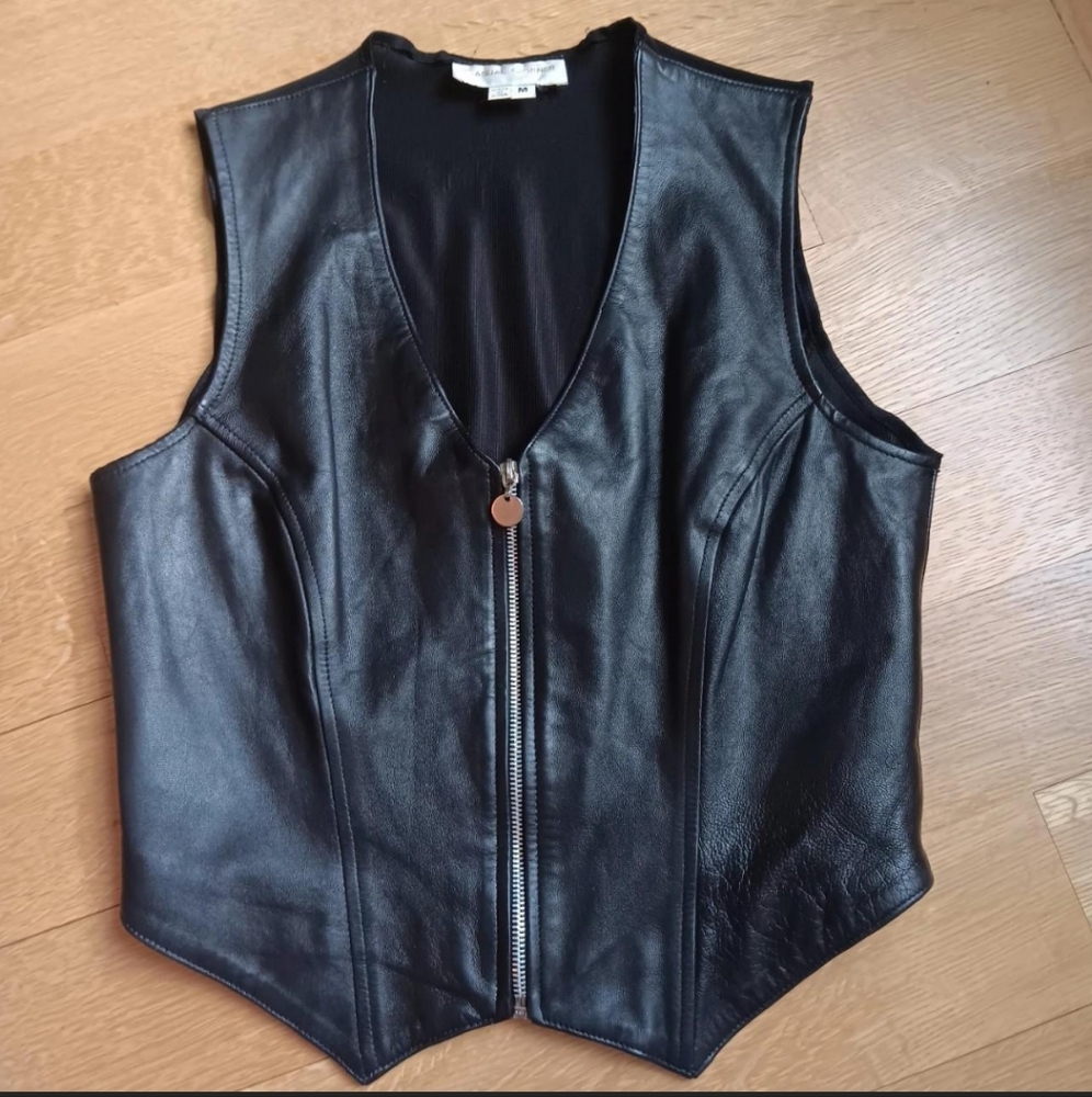Women's Black Leather Vest - Picture 2 of 7